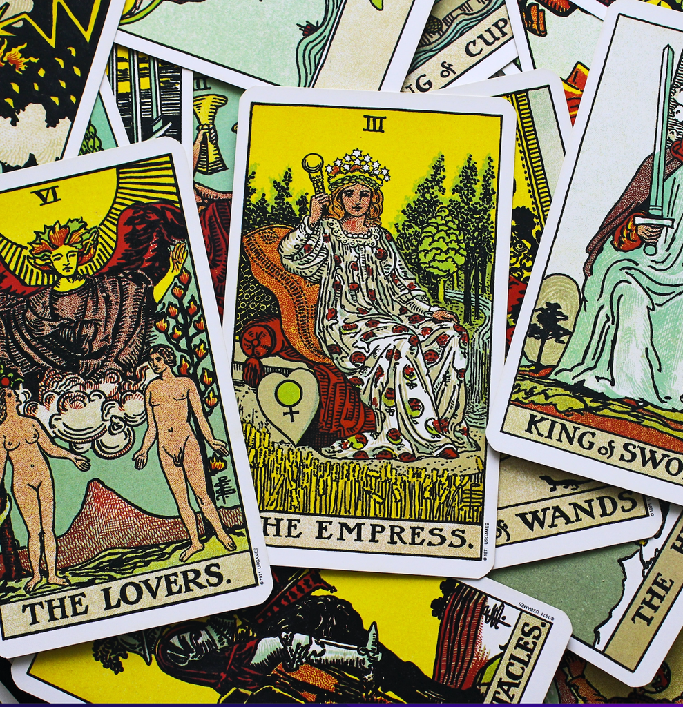 Your Monthly Tarot Card Reading By Zodiac Sign - July 2022