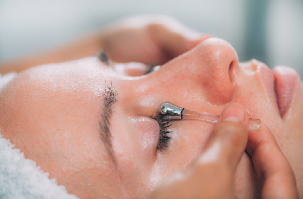 3 Life Saving Hacks for Puffy Eyes